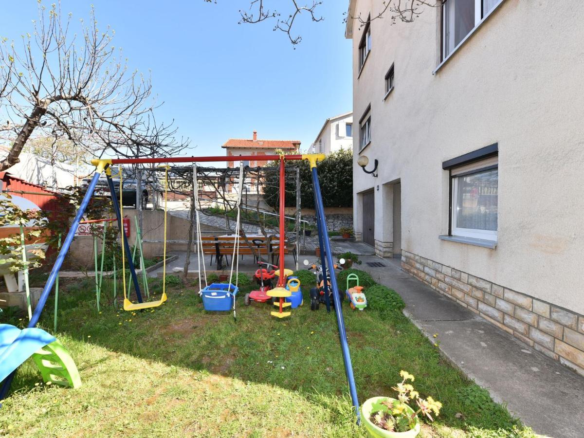 Cosy Holiday Home In Zadar With Garden Eksteriør bilde